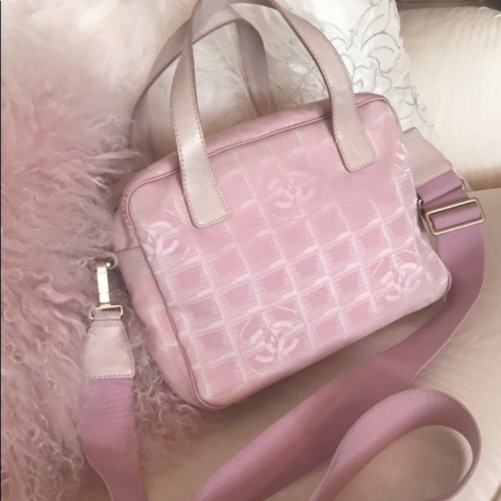 CHANEL CROSSBODY